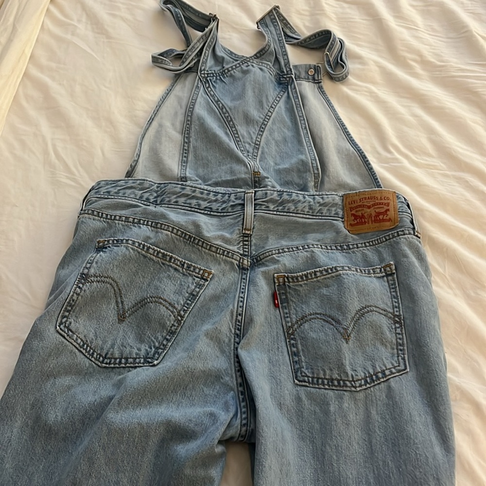 LEVI’s denim overalls